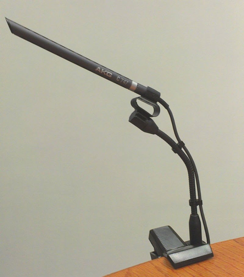akg c747