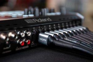 Roland V-8HD