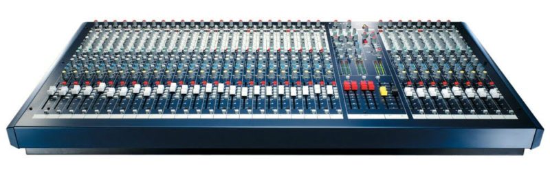 Soundcraft LX7ii - 24 Channel