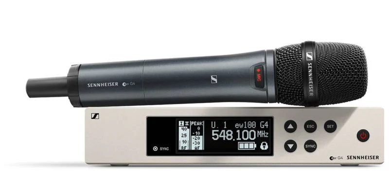 TOA WS-5225 'Roaming' Hand Held Mic System